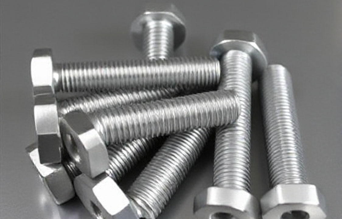 High-Quality Duplex Steel UNS S32205 Bolts for Industrial Applications.